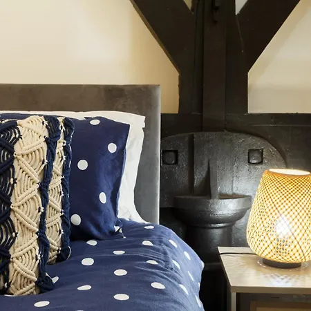 Apartamento Modern 2 Bedroom With 75” Tv & Free Wi-fi Bradford (West Yorkshire)