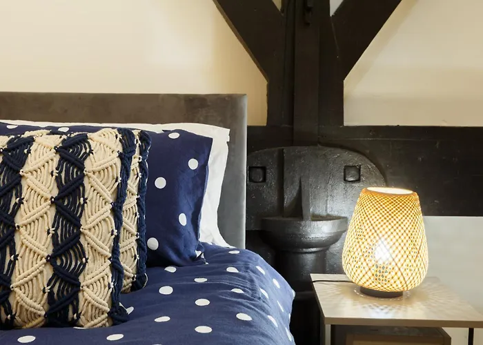 Apartamento Modern 2 Bedroom With 75” Tv & Free Wi-fi Bradford (West Yorkshire)