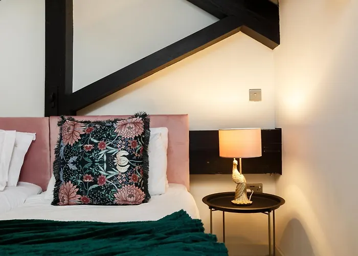 Apartamento Modern 2 Bedroom With 75” Tv & Free Wi-fi *